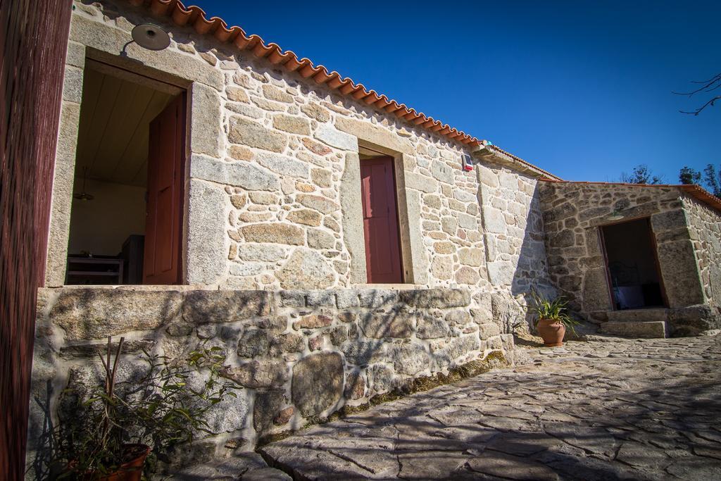בית הארחה ואלה דה קאמברה 	Casas Dos Avos חדר תמונה