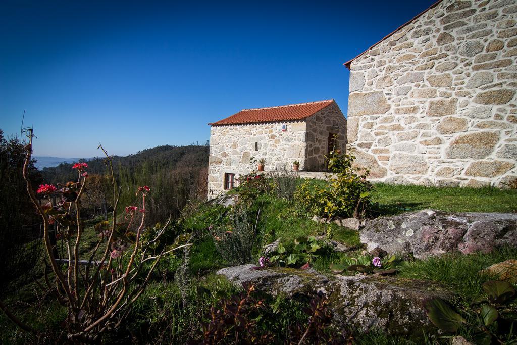 בית הארחה ואלה דה קאמברה 	Casas Dos Avos חדר תמונה