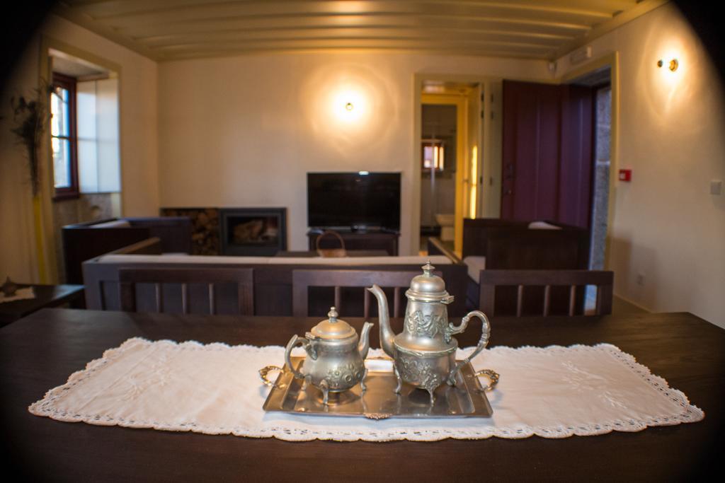 בית הארחה ואלה דה קאמברה 	Casas Dos Avos חדר תמונה