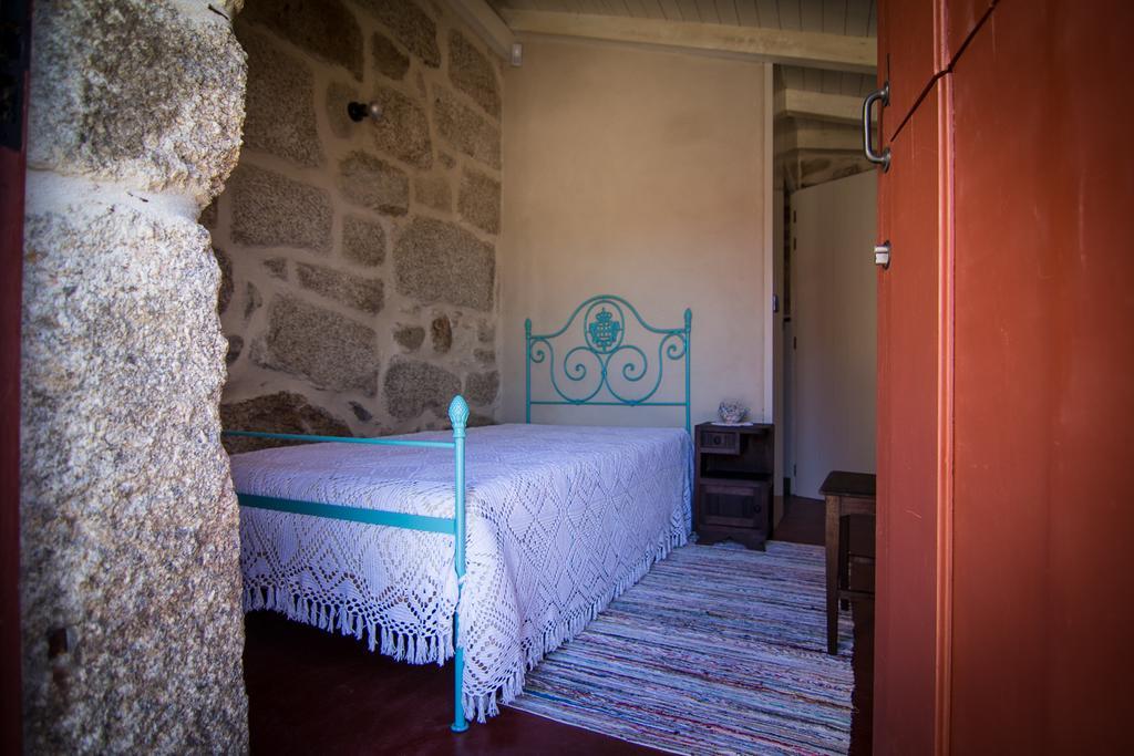בית הארחה ואלה דה קאמברה 	Casas Dos Avos חדר תמונה