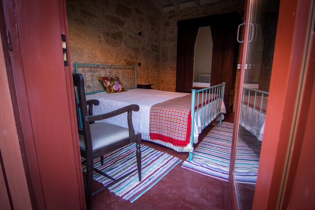 בית הארחה ואלה דה קאמברה 	Casas Dos Avos חדר תמונה